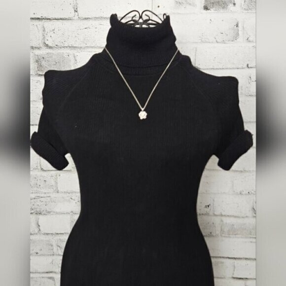 Sophia Fiori 925 Silver Flower Pendant Necklace w/ Pink Sparkle Stone - Picture 2 of 6